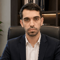 سینا عاشوری